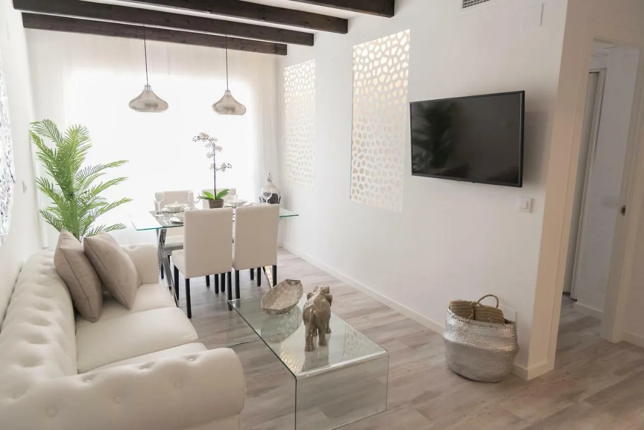 Cosy Flat - City Center - Parking Free Malaga