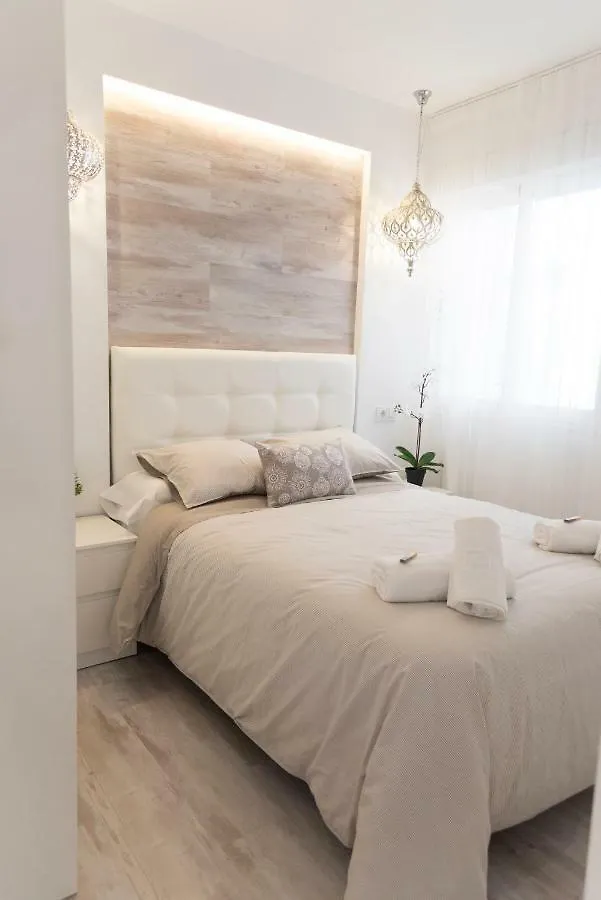Cosy Flat - City Center - Parking Free Malaga Apartment