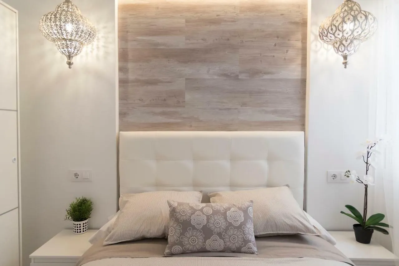 Cosy Flat - City Center - Parking Free Malaga